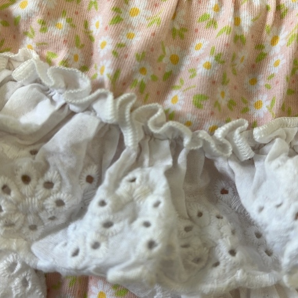 Serendipity ditzy floral eyelet ruffled bubble romper - Picture 6 of 10